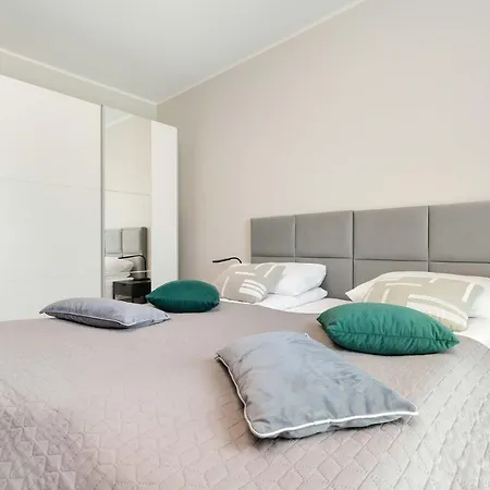 アパート Modern With Parking And Balcony In By Renters